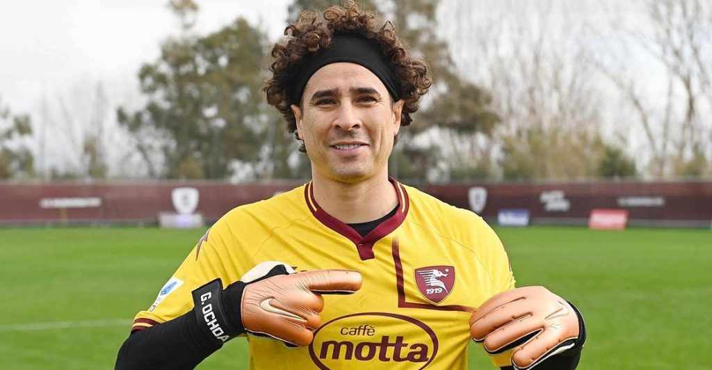 Ya es oficial: Guillermo Ochoa es nuevo portero de la Salernitana, su cuarta liga en Europa