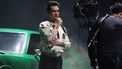 Es oficial: Brendon Urie confirma el final de Panic! At the Disco