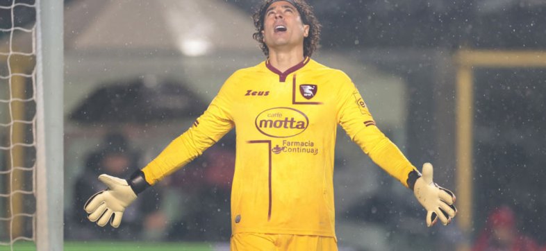 guillermo ochoa goleada salernitana