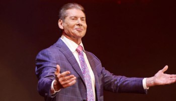 Vince McMahon regresa a WWE después del escándalo y explicamos la razón de su vuelta a la lucha libre