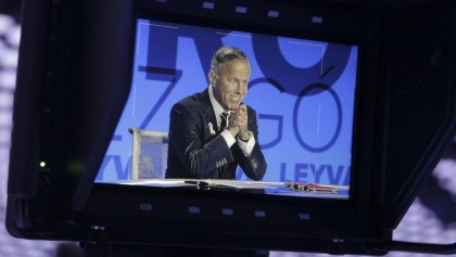 CIUDAD DE MÉXICO, 19OCTUBRE2016.- El periodista, Ciro Gómez Leyva, durante la primera emisón del noticiero nocturno en Imagen Televisón. FOTO: PAOLA HIDALGO/ CORTESÍA GRUPO IMAGEN /CUARTOSCURO.COM