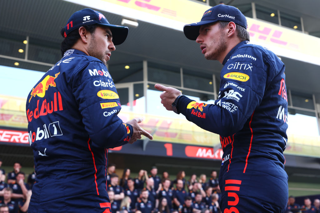 Expiloto de F1 critica la dupla entre Checo y Verstappen