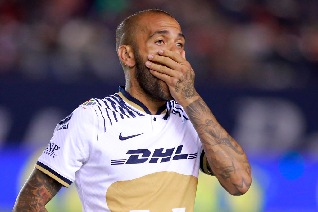 La millonaria indemnización que exigiría Pumas a Dani Alves