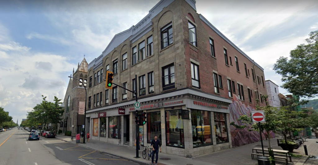 mejor-restaurante-montreal-tripadvisor-no-existia-broma-venganza