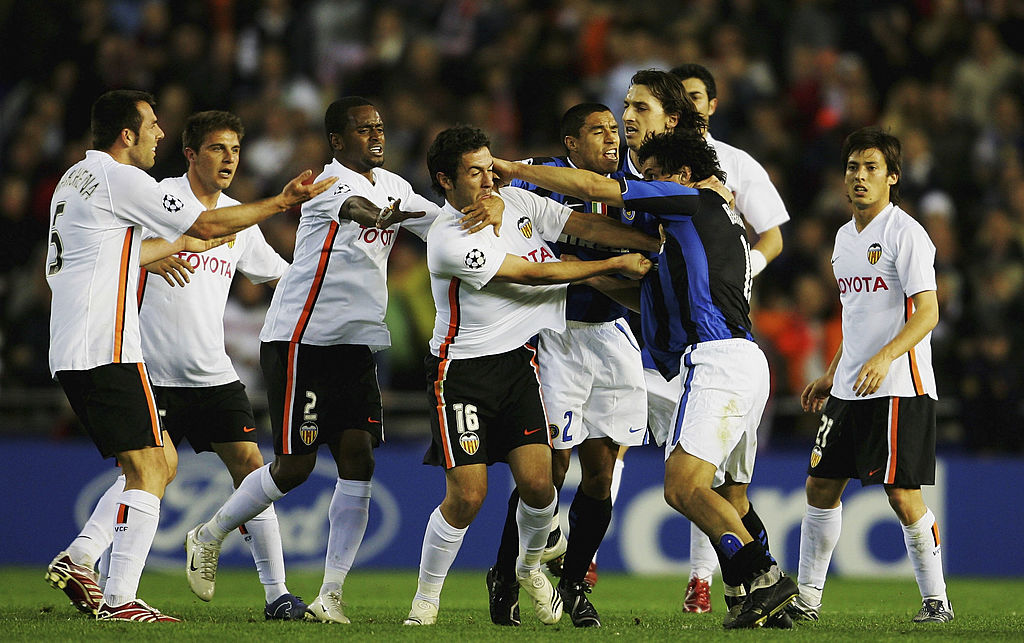 Pelea Inter vs Valencia en 2007