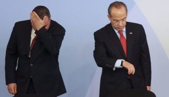 Genaro García Luna junto a Felipe Calderón