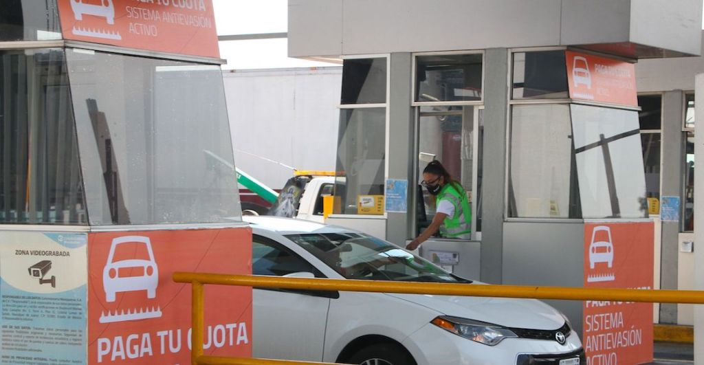 Una caseta de cobro en una autopista