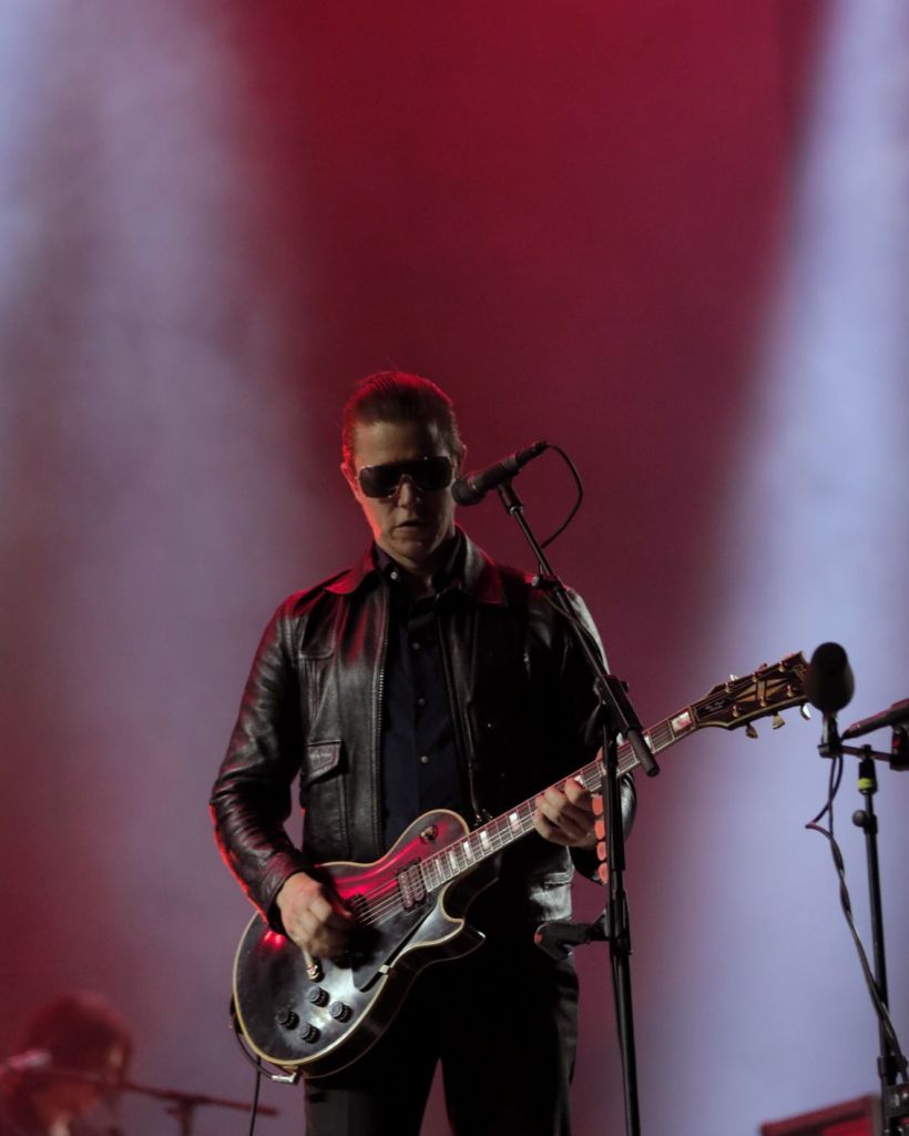 Interpol regresó a la CDMX para dar un concierto lleno de clásicos en The World Is A Vampire