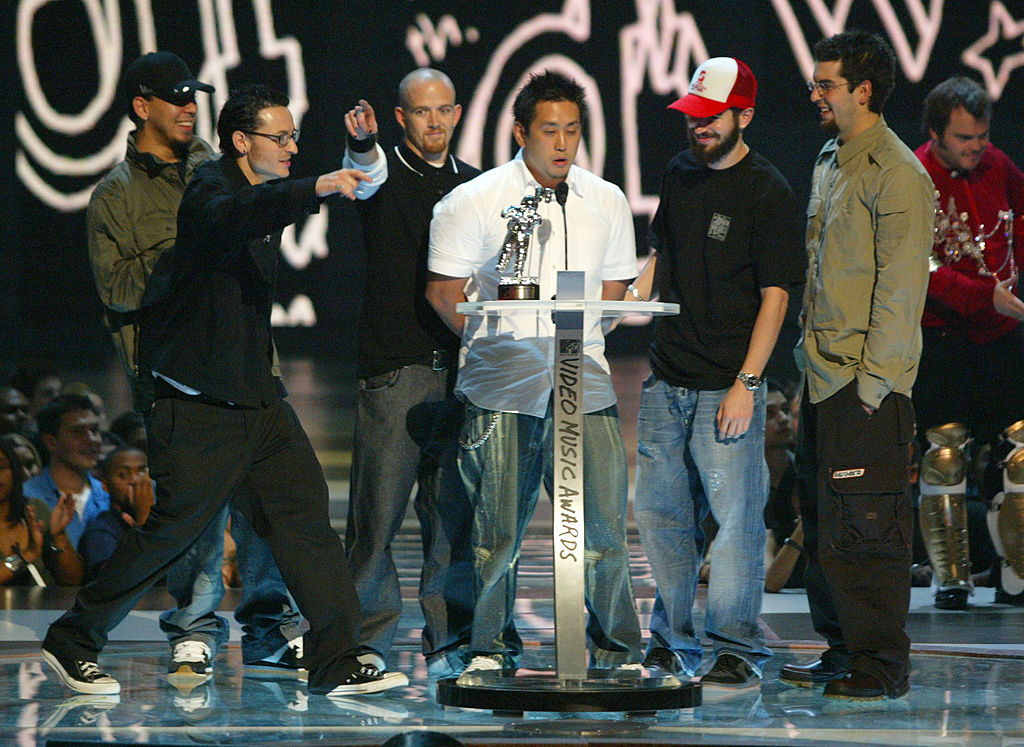 Linkin Park divulga segunda música inédita do álbum Meteora, Fighting  Myself - Mundo Livre FM - Sua atitude sonora