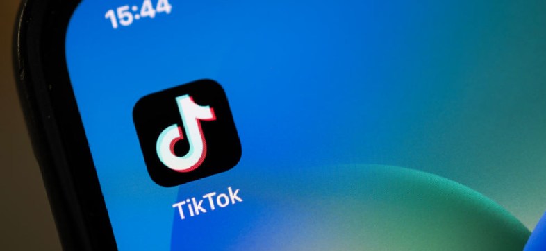 La aplicación de Tik Tok en un teléfono celular