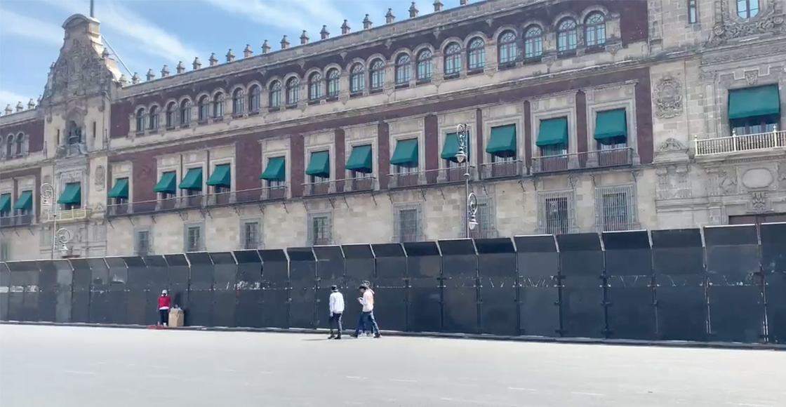 Las vallas instaladas en Palacio Nacional