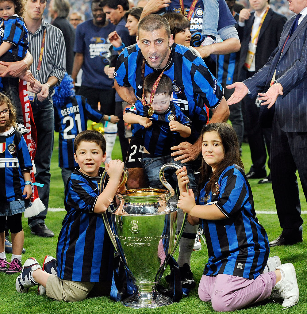 Walter y su familia celebrando el título de Champions League