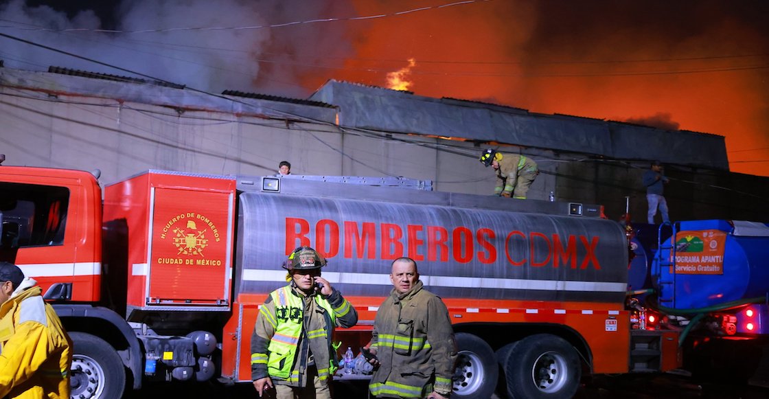 En Imágenes El Incendio En La Central De Abasto En Iztapalapa