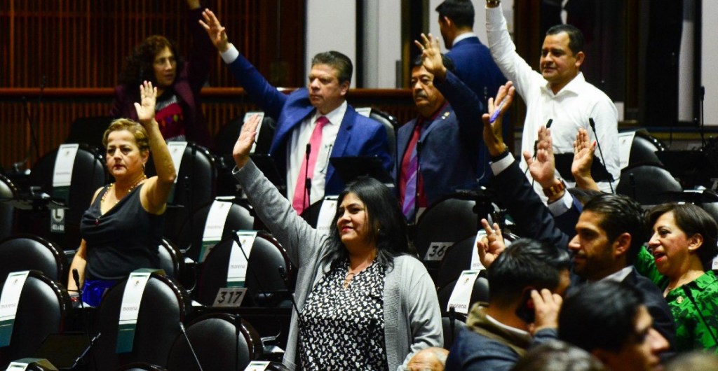 leyes-diputados-votaron-madrugada-abril