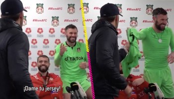 ryan reynolds ben foster wrexham jersey ascenso conferencia