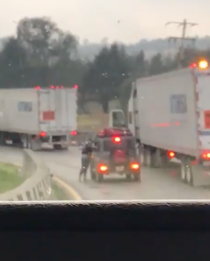 trailer-autopista-puebla-orizaba-asalto