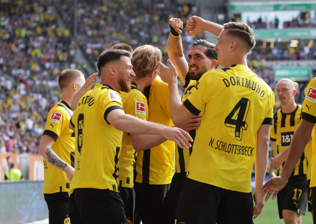 El BVB festeja el triunfo ante el Augsburgo
