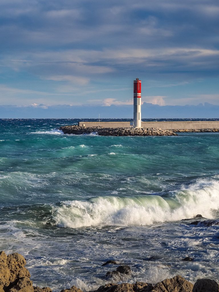 Estados Unidos está regalando faros.