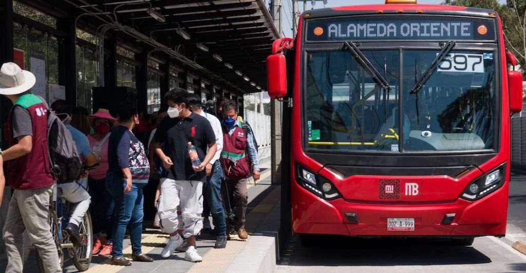 metrobus-linea-4-estaciones-cerradas-concierto-intocable