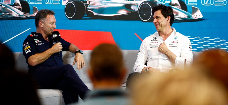 Toto Wolff compara la batalla entre Checo y Verstappen con la de Hamilton y Rosberg