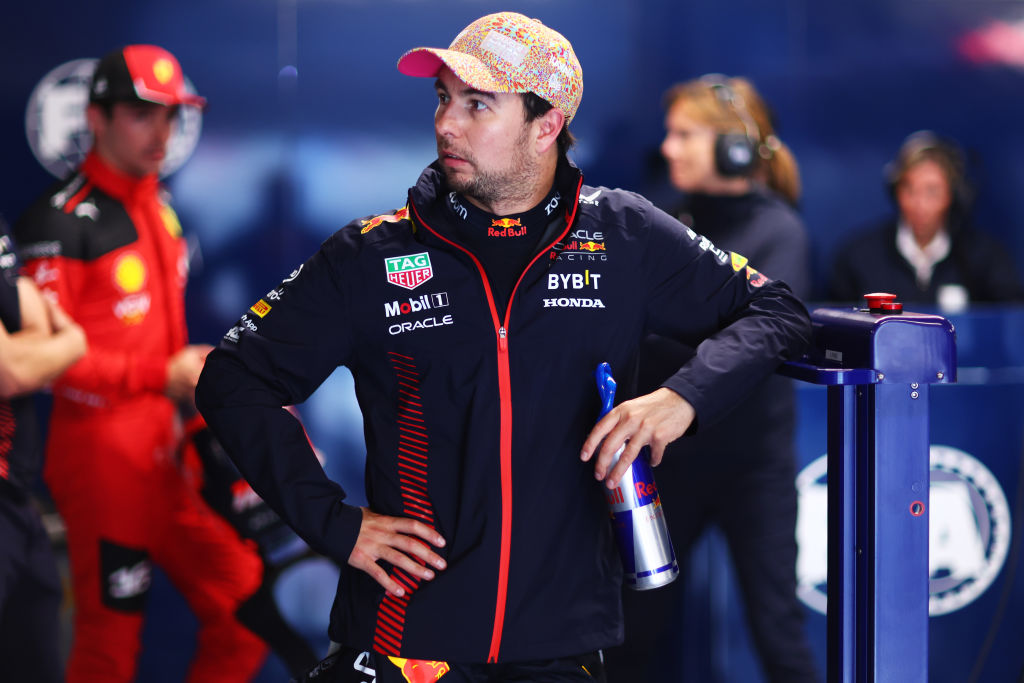 Checo aún no puede regresar al podio