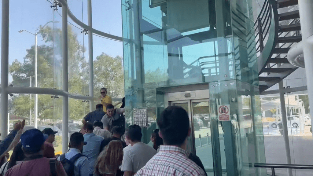 Aeropuerto Internacional de Culiacán cerrado.