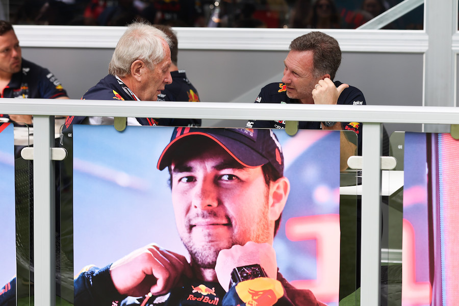 Christian Horner, al lado de Helmut Marko