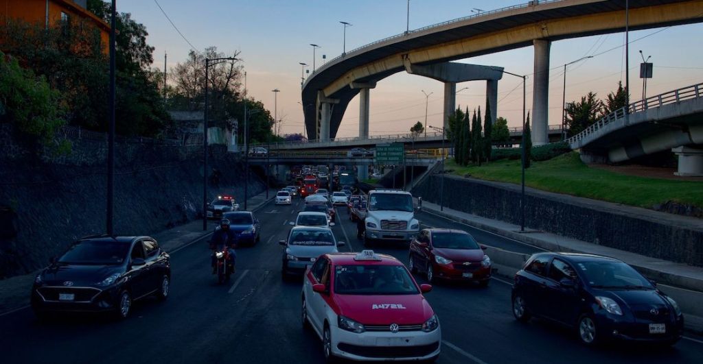 Autopista México-Cuernavaca cerrada.