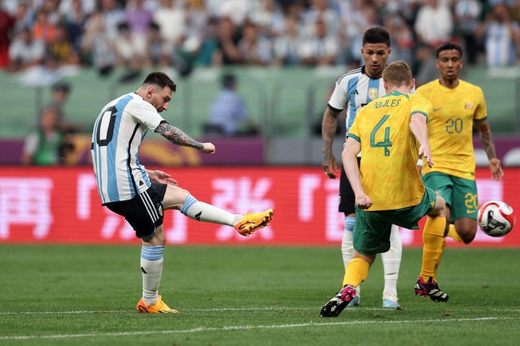 Checa el golazo que se aventó Messi en el Argentina vs Australia