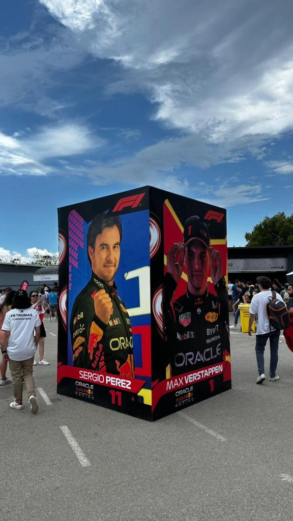 Checo nos recibió en el GP de España