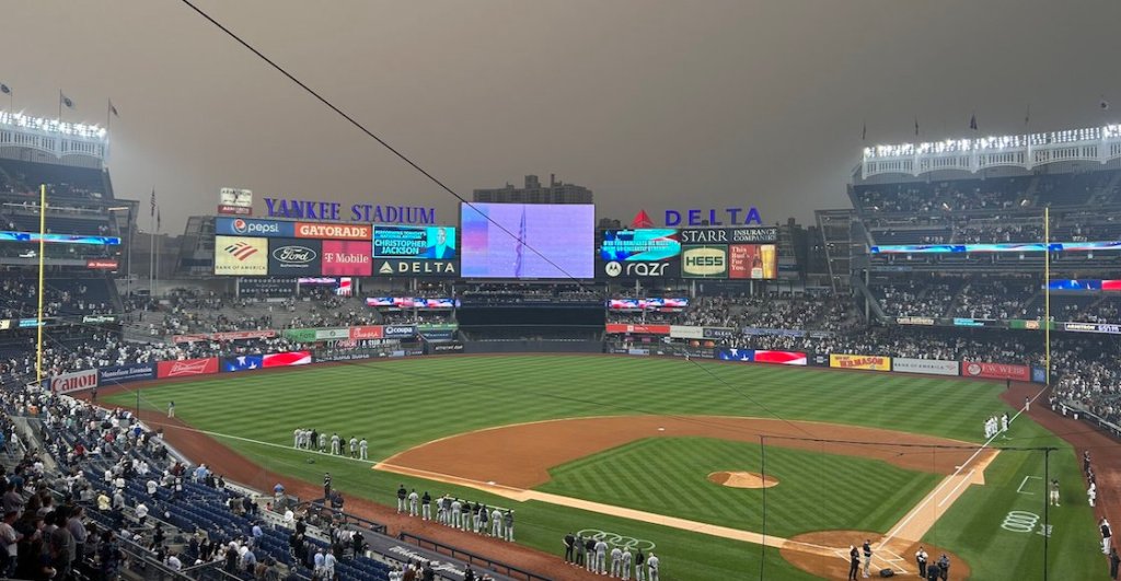 nueva-york-estadio-canada-incendios