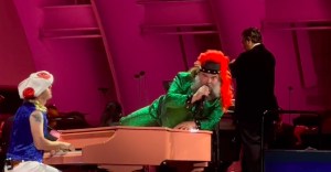 Se hizo canon: Jack Black cantó "Peaches" con una orquesta y fue épico