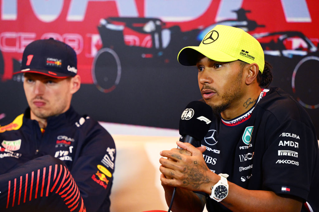 Verstappen responde a Hamilton por pedir nuevas reglas para frenar a Red Bull
