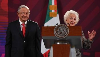 AMLO recibió a la fundadora de las Abuelas de Plaza de Mayo.