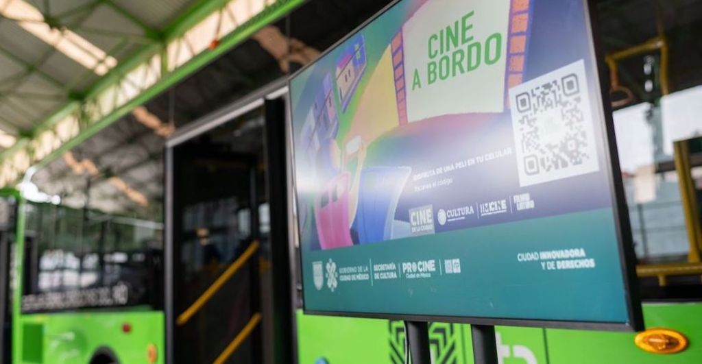 Échate una película en el cine de los camiones RTP de CDMX, te decimos cómo