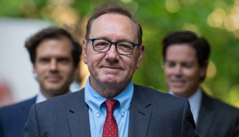 Declaran inocente a Kevin Spacey por varios delitos de agresión sexual en contra de hombres