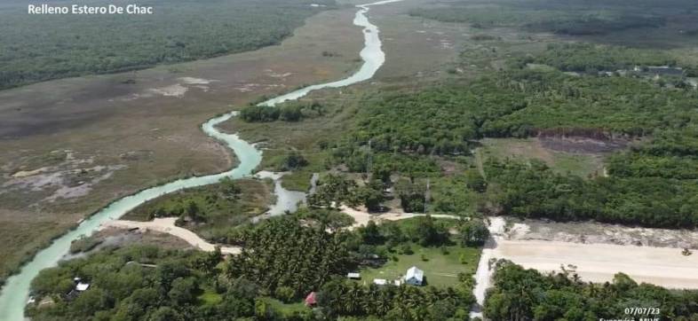 Estero de Chac: Sedena rellenó por "error humano" canal en obras del Tren Maya