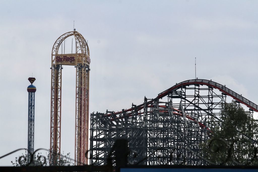 ‘Medusa’ se detuvo y dejó en las alturas a usuarios; Six Flags explica qué pasó