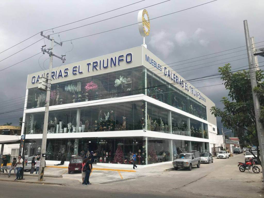 Visita a Galerías del Triunfo Facebook