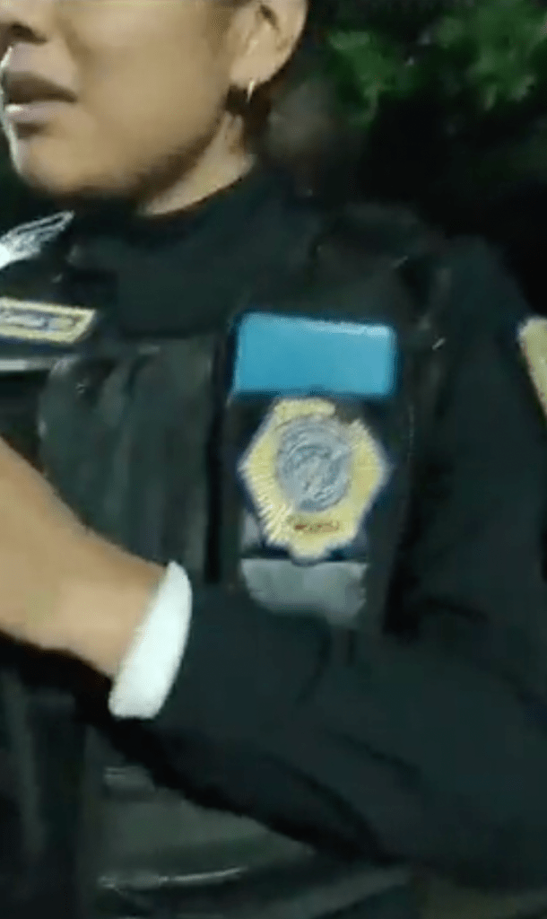 ¡Plop! Cacharon a una policía borracha… en un alcoholímetro de Chapultepec