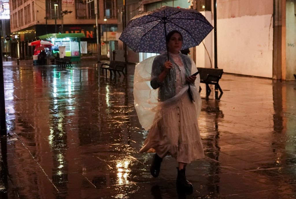 ¡No guarden los paraguas! Se pronostican lluvias fuertes para el lunes 24 de julio