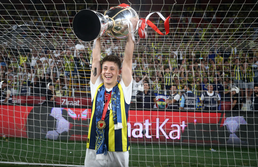 ¿Quién es Arda Güler, la joya de 18 años que el Real Madrid le ganó al Barcelona?