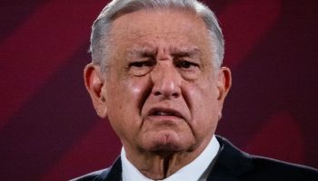 AMLO-pregunta-el-tambien-victima-violencia-de-genero-xochitl-video