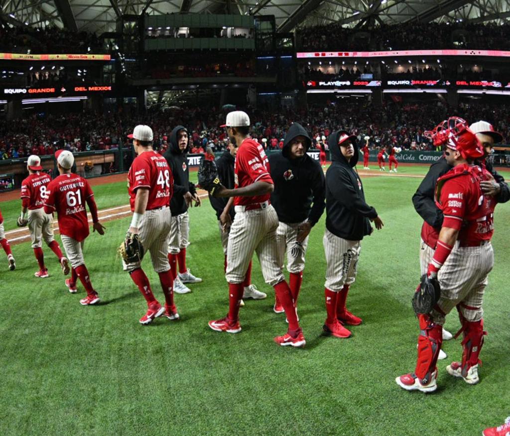 Diablos comenzó la serie con Pericos con empate tras los dos primeros partidos