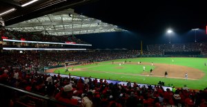 Estadio Harp Helú en la Guerra de Guerras