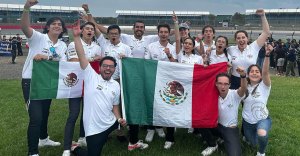 Estudiantes mexicanos buscan apoyos para desarrollar auto tras ganar segundo lugar en Silverstone