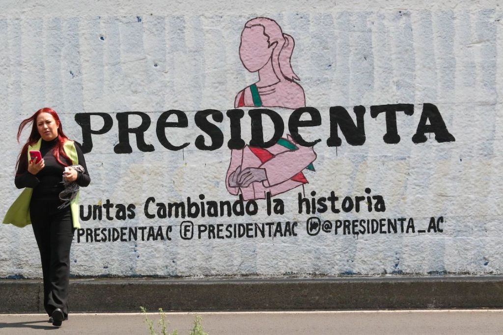 Bardas políticas y propaganda en CDMX.