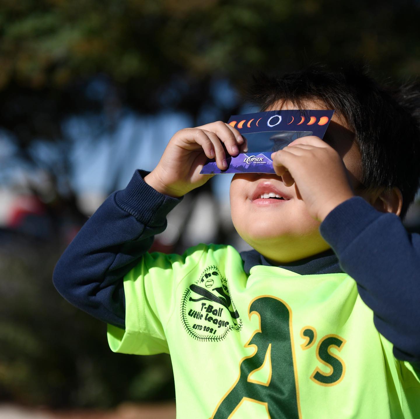 ¿vas A Comprar Lentes Para Ver El Eclipse Solar Te Contamos En Qué Debes Fijarte La Cdmxemk 1025