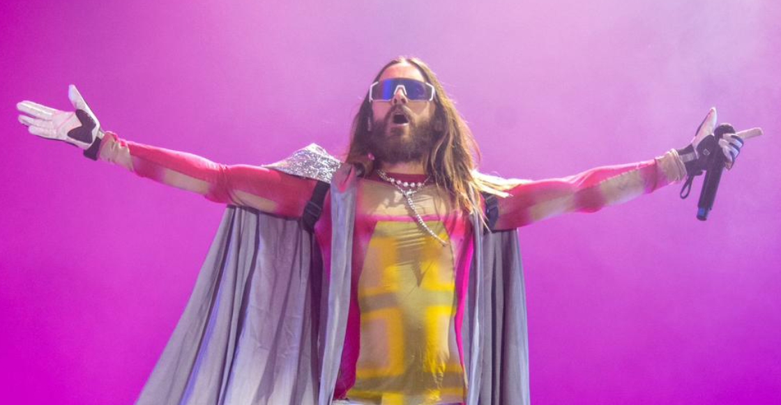 Piruetas y confeti: 30 Seconds to Mars se rifó un show bastante explosivo en el Corona Capital 2023