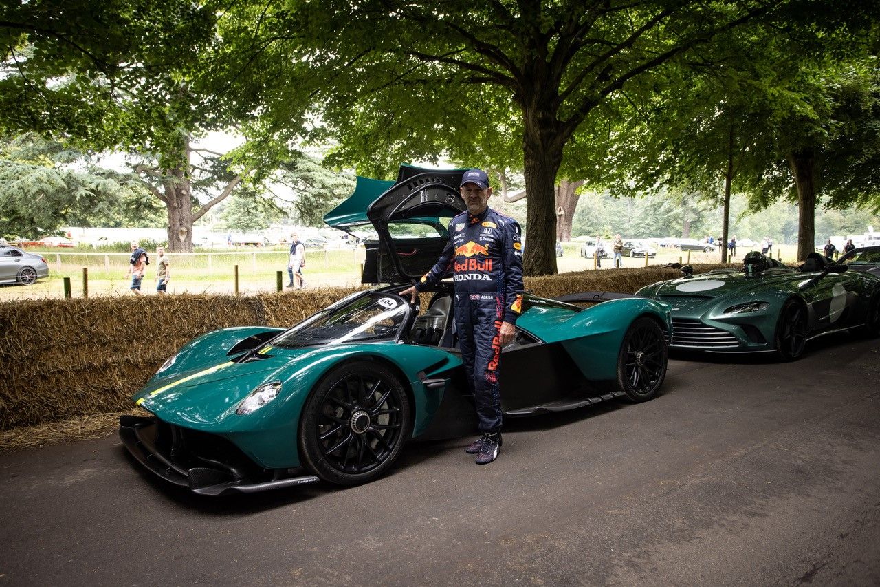 Aston Martin Valkyrie Red bull